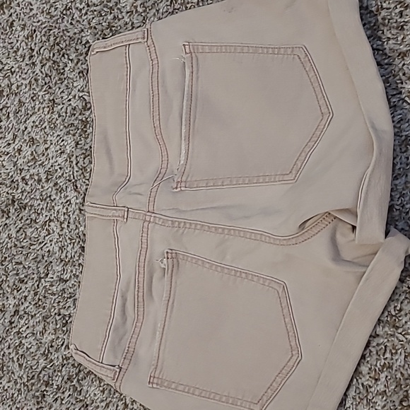Blush colored midi shorts - Picture 2 of 2